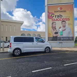 Ξενοδοχείο με διαμερίσματα Korzo, Gzira